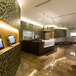 Monti Palace Hotel